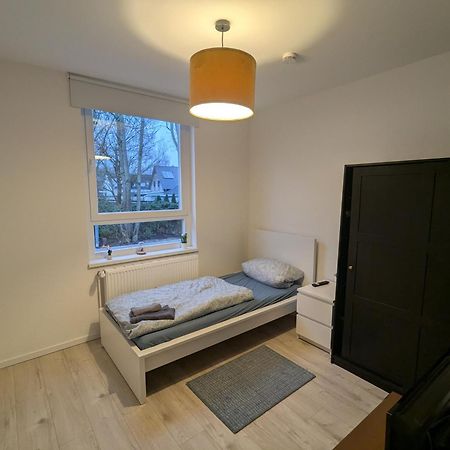 Moderne Wohnung Im Erdgeschoss Mit Terrasse I Ruhige Umgebung Бремерхафен Экстерьер фото